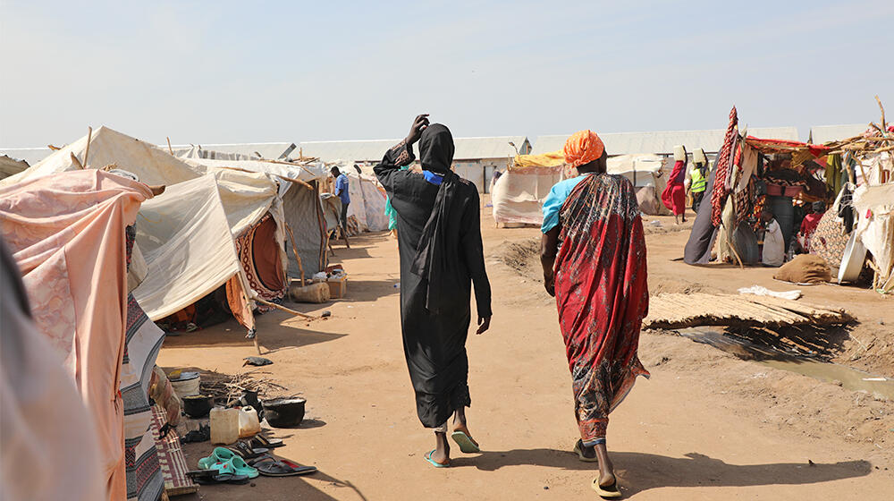 Refugees fleeing the Sudan conflict walking in the Transit Center-Renk